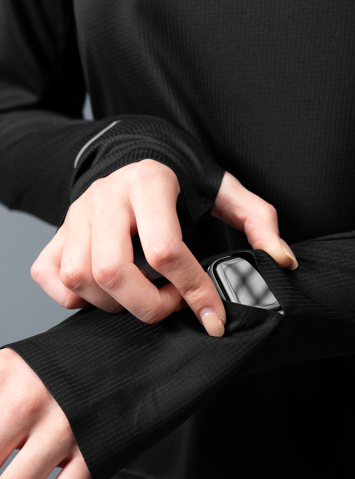 W's NOCTIS FLOW LONG SLEEVES-black